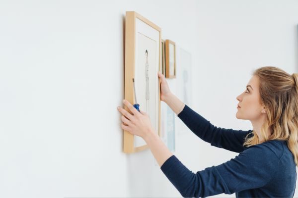 Picture Hanging Service in Conway