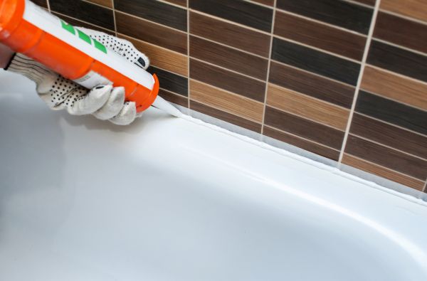 Bathtub Sealing in Conway